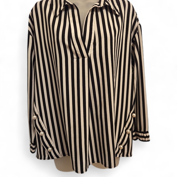 Zara Black and White Striped Button Down Shirt - Picture 2 of 6